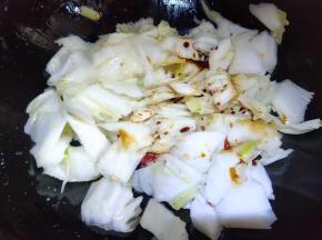 放生抽，醋，盐调味。