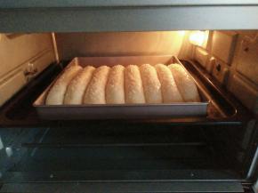 放入预热好的烤箱，180度烤20-22分钟