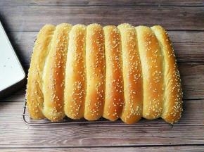 出炉，立即放凉架上晾凉