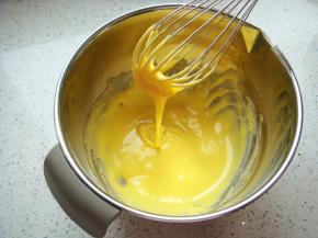 呈“Z”字形搅拌均匀至无颗粒。