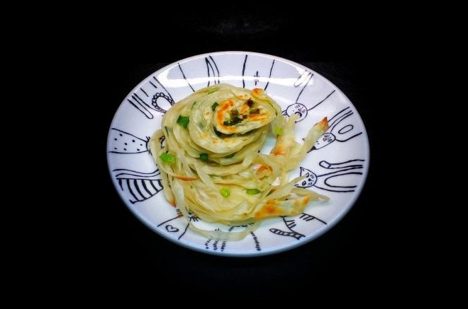 饺子皮篇之--手撕葱油饼