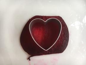 放上漂亮的“”模具。