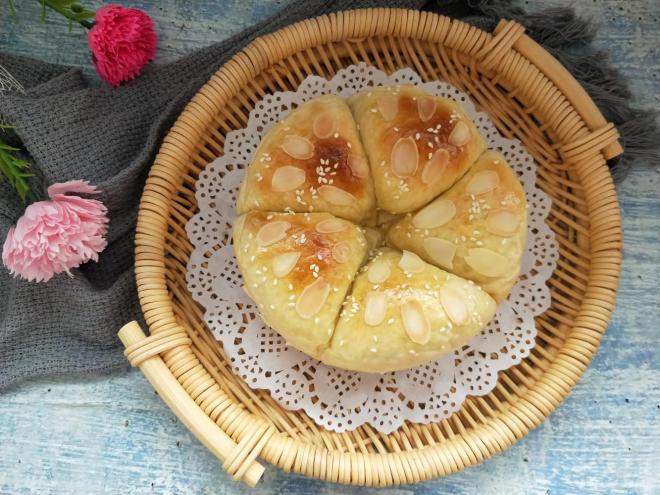 蜜豆杏仁小面包