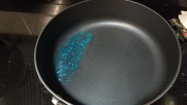 转小火烧至泡泡变小至没有泡