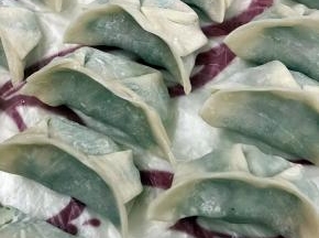 包好的饺子。