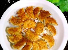 脆浆形成了美丽的网纹。