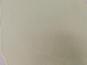 将醒好的面团，擀成大小合适的圆片