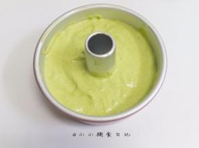 入模后刮平表面震一下大气泡