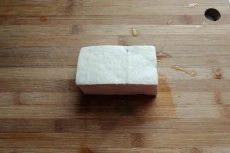 准备老豆腐一块。