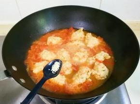 放少许鸡精调味