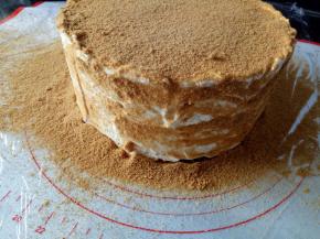 也同样撒一层粉