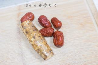 1、	红枣、山药洗净备用