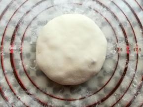 烧饼面团收口朝下