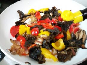 加生抽一勺，上个颜色。