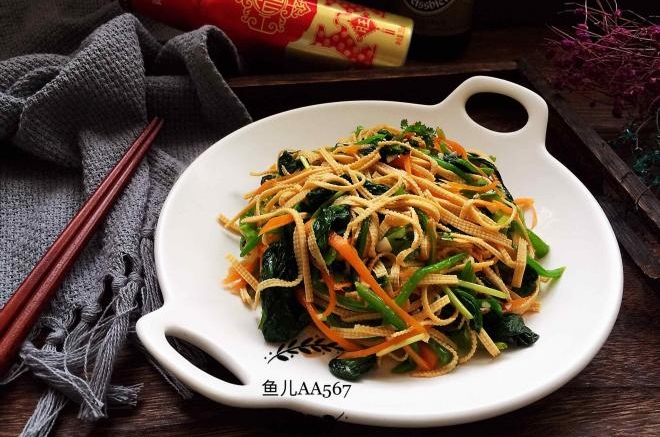 干豆腐拌菠菜