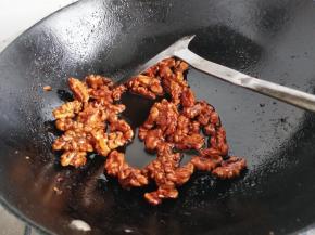 炒到桃仁变脆