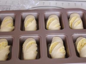 放入烤箱，175度预热