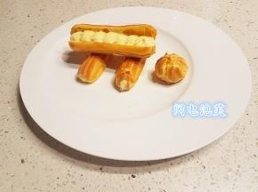 具体的装饰就可以自己发挥了，今天只是介绍了这款闪电泡芙的基础做法，喜欢可以尝试一下下哟。