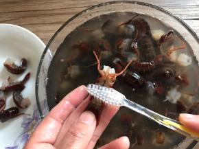 刷子干净，沥水