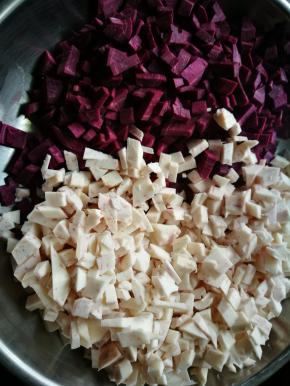 香芋，紫薯切丁