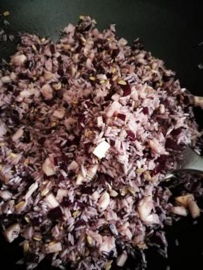 炒好的东西上蒸盆