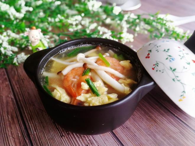菌类料理+鸭蛋双菇鲜虾汤
