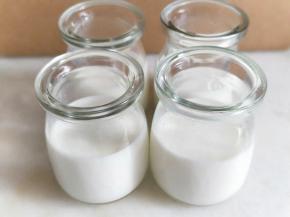 装入容器中，入冰箱冷藏4个小时以上。