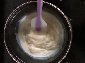 煮至液体粘稠成膏状关火。