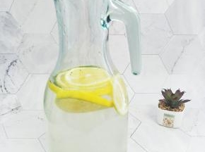 成品图，盖上盖子放冰箱冷藏2小时以上