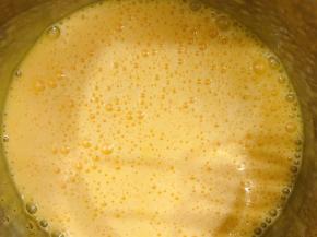 打发至手温后放一边备用