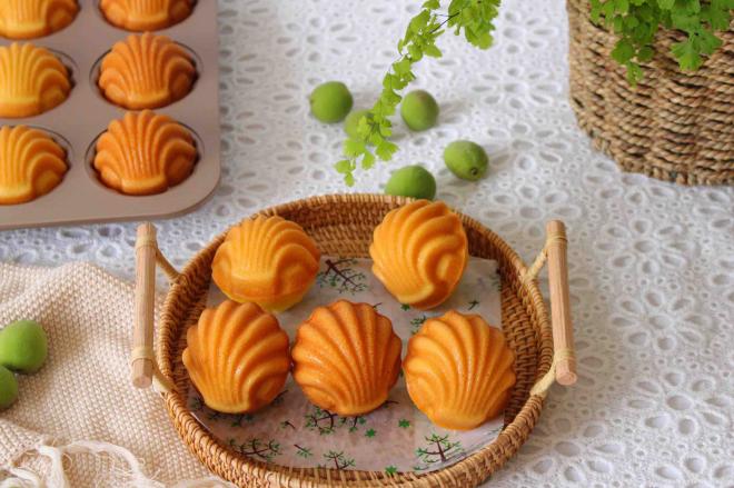 椰蓉夹心玛德琳