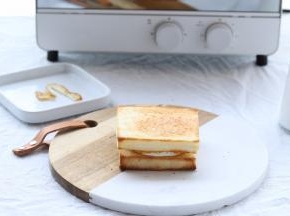 盖上另一片吐司片