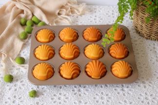 出炉立即脱模，放置室温密封保存