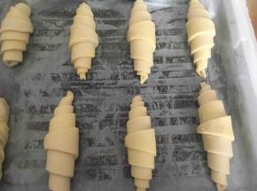 入烤盘室温发酵