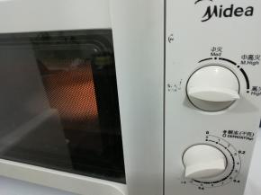 上面在盖一个盘子，高火叮四分钟