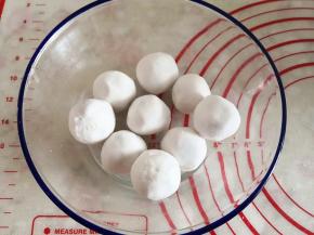 6.	包好后准备煮，