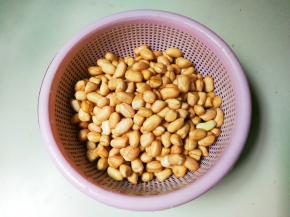 冲洗干净沥干水