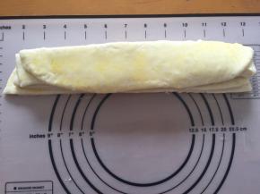 然后折叠在一起