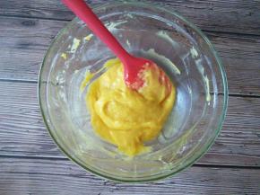 拌好的面糊比较粘稠