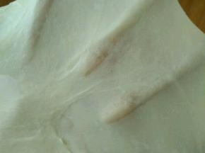 继续揉到能拉出膜。