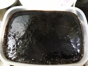 趁热倒入盒子里