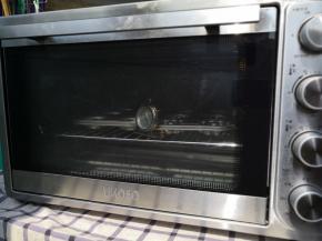 烤箱提前预热180度烤18分钟