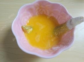 然后裹鸡蛋液