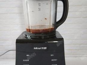 破壁机接通电源