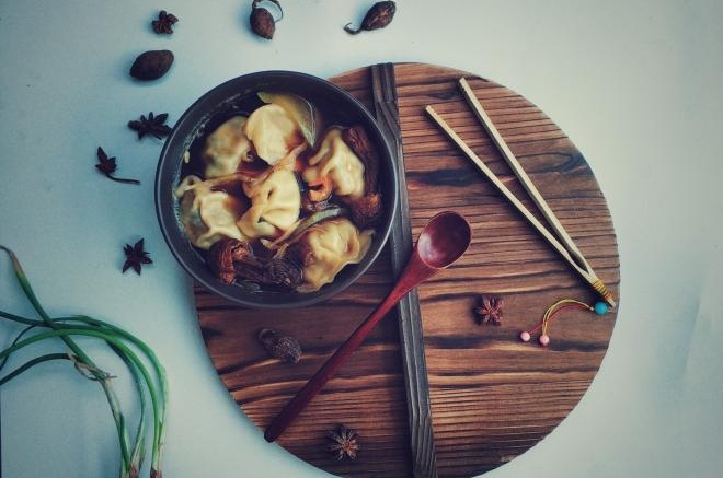 姬松茸白瓜汤水饺