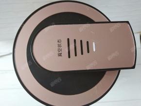 程序启动之后，真空盖上面灯全亮就表示达到真空状态