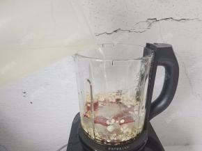 加入清水，水量不要超过热饮最高水位线