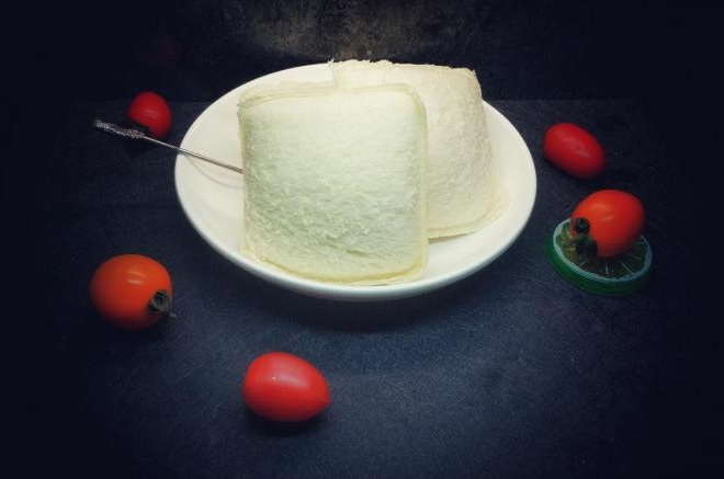 吞拿鱼鸡蛋三文治