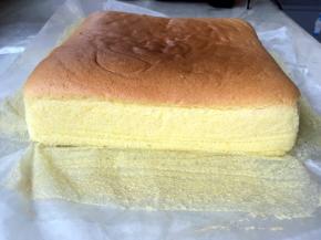 出炉轻轻磕两下模具，凉透脱模