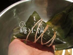 用棉绳捆紧就完成了一只。